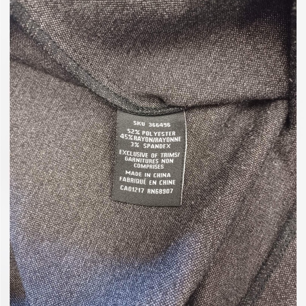 Le Chateau Grey Stretchy Skirt  Size 18 - Picture 5 of 5